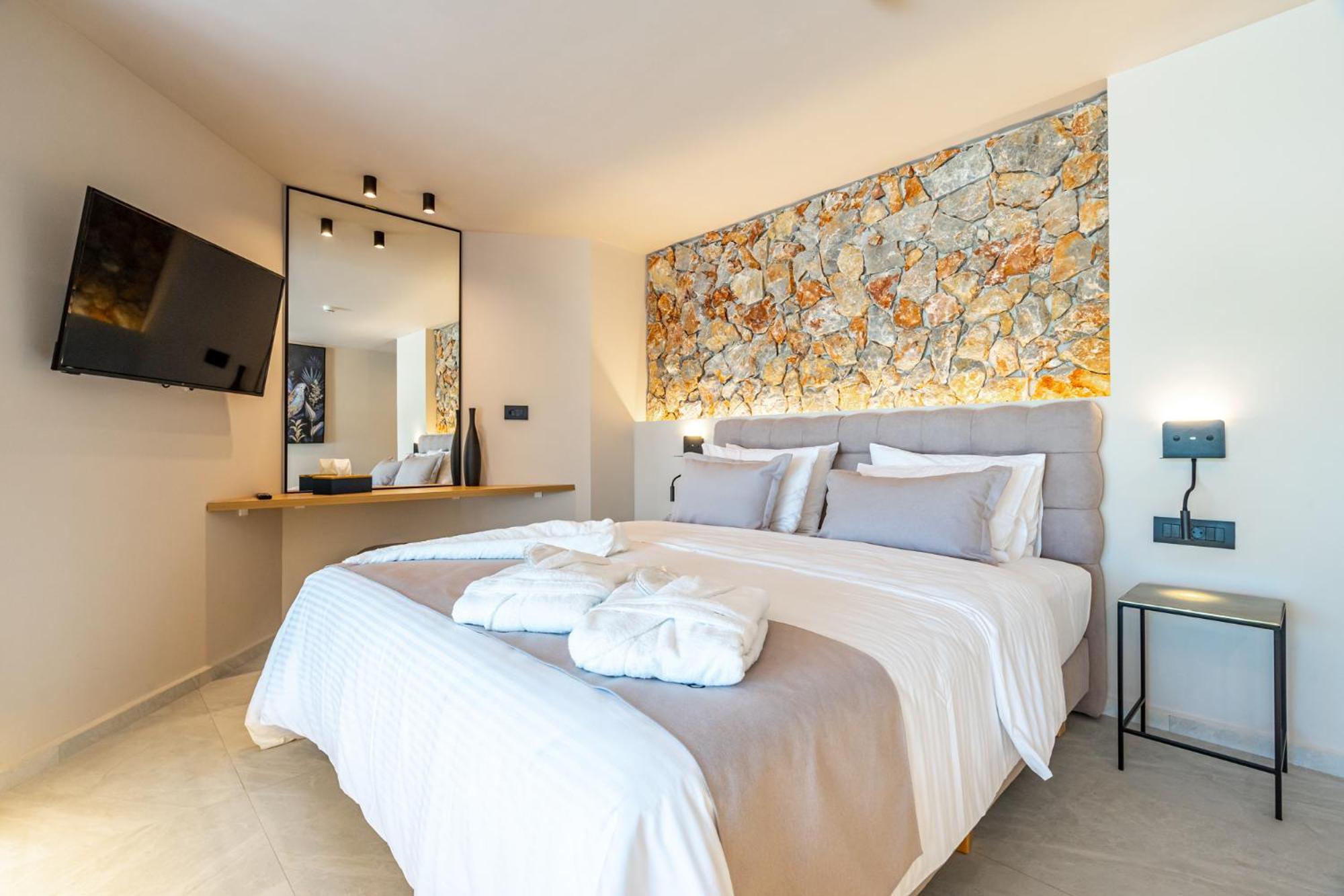 פליראקי Pathos Seaside Suites חדר תמונה